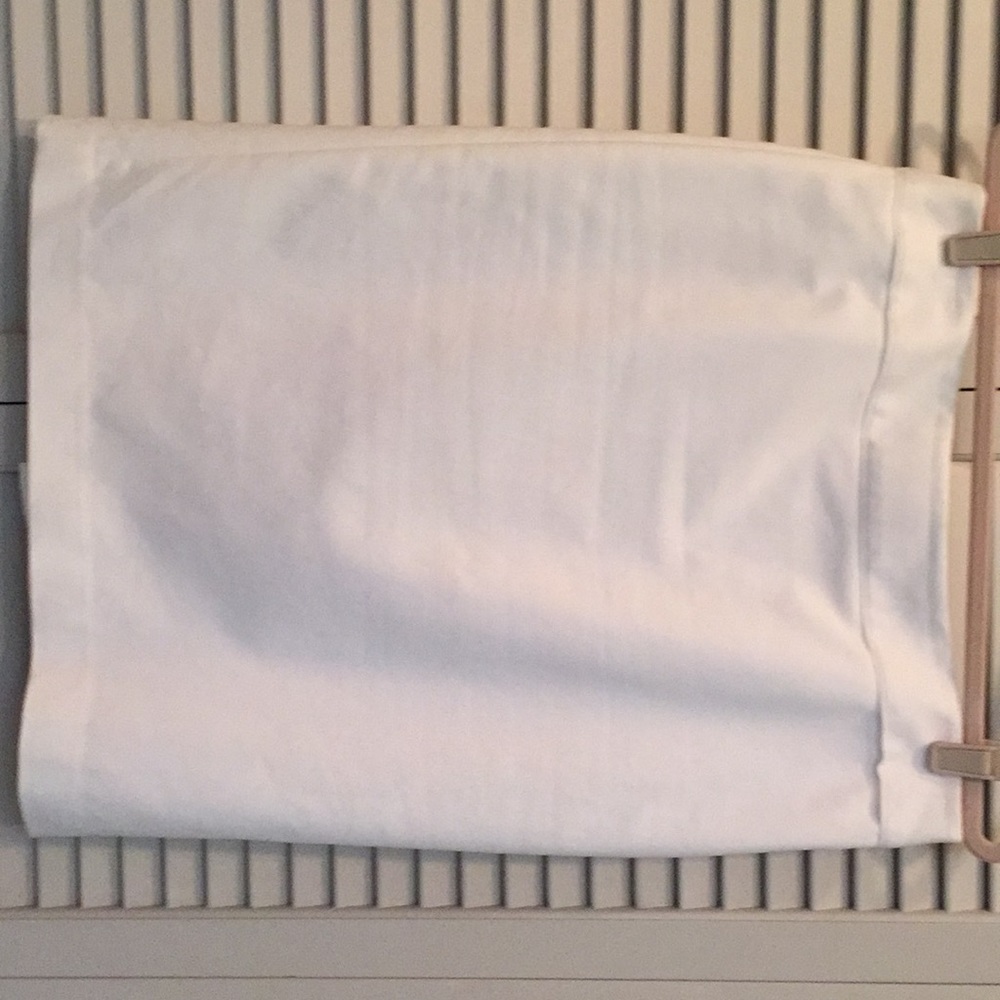 White pencil skirt